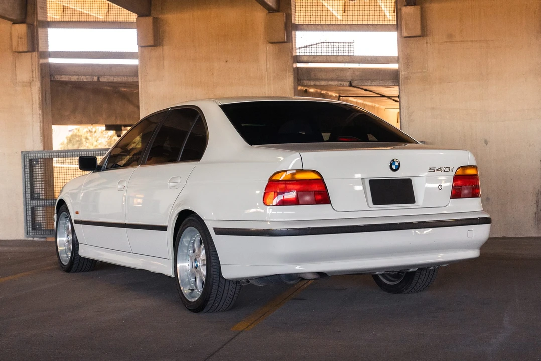 1997 BMW E39 540i - Image 12 of 31