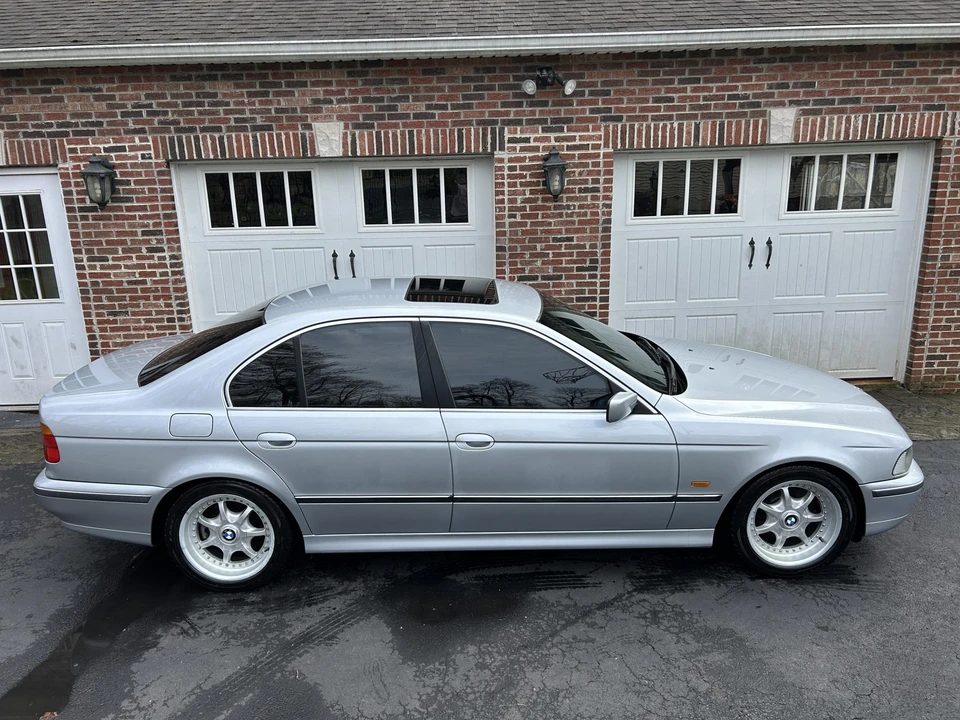 1997 BMW E39 540i - Image 8 of 31