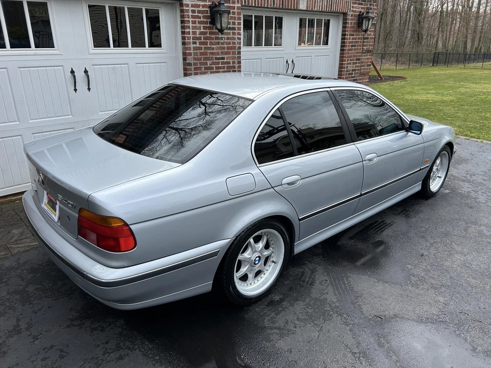 1997 BMW E39 540i - Image 11 of 31