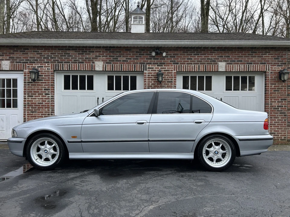 1997 BMW E39 540i - Image 16 of 31