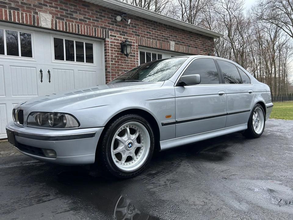 1997 BMW E39 540i - Image 2 of 31