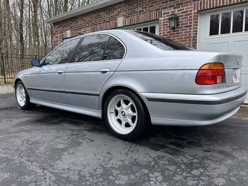 1997 BMW E39 540i - Image 13 of 31