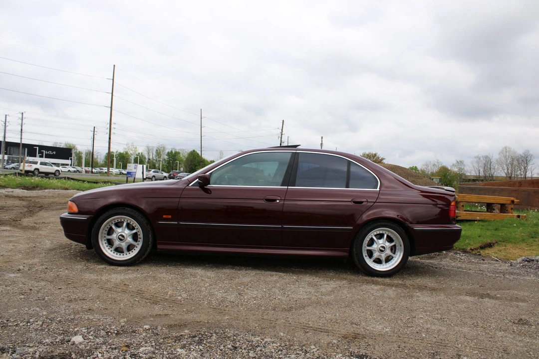 1997 BMW E39 540i - Image 10 of 31