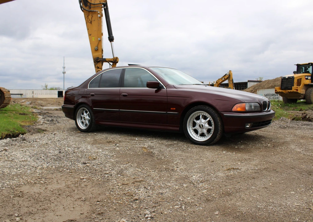1997 BMW E39 540i - Image 26 of 31