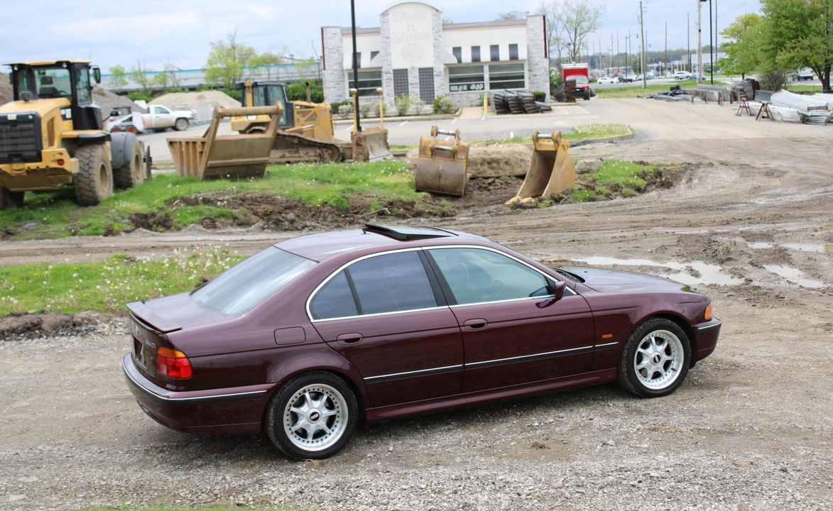 1997 BMW E39 540i - Image 17 of 31