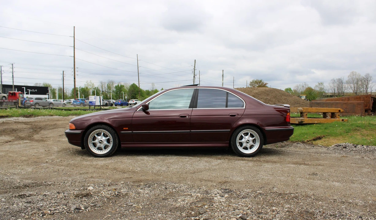 1997 BMW E39 540i - Image 7 of 31