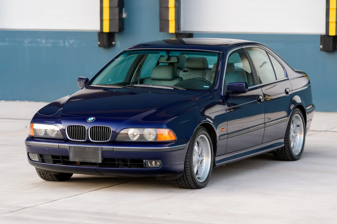 1997 BMW E39 540i - Image 2 of 31