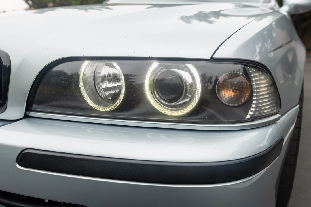 1997 BMW E39 540i - Image 16 of 31
