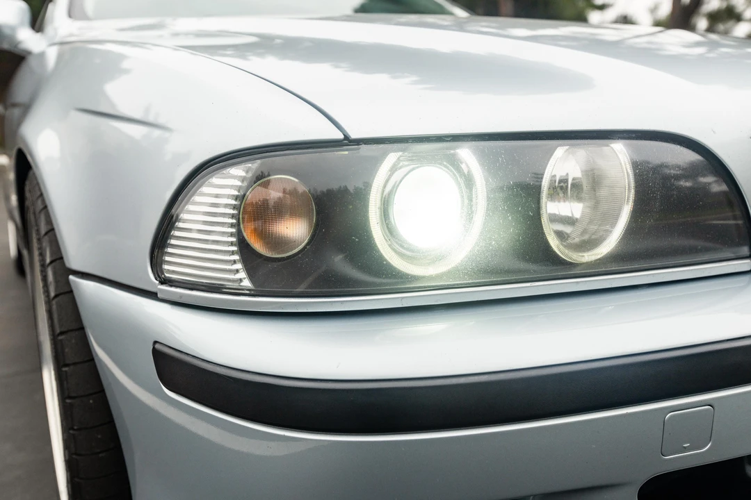 1997 BMW E39 540i - Image 13 of 31