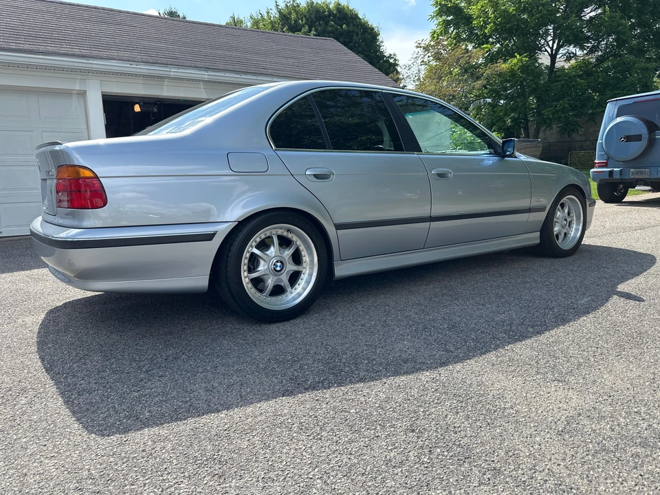 1997 BMW E39 540i - Image 18 of 31
