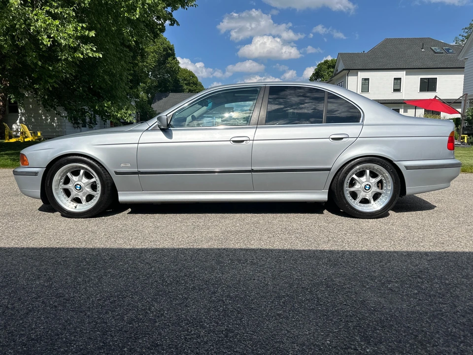 1997 BMW E39 540i - Image 10 of 31