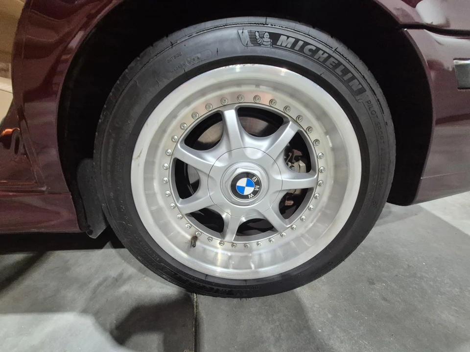 1997 BMW E39 540i - Image 29 of 31