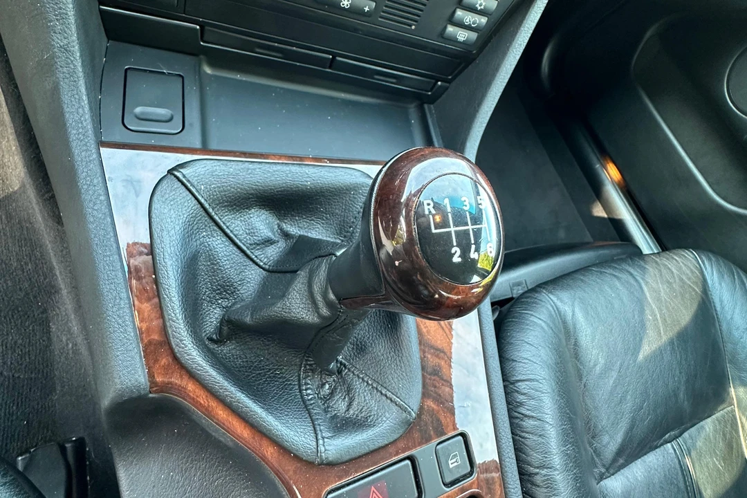 1997 BMW E39 540i - Image 28 of 31
