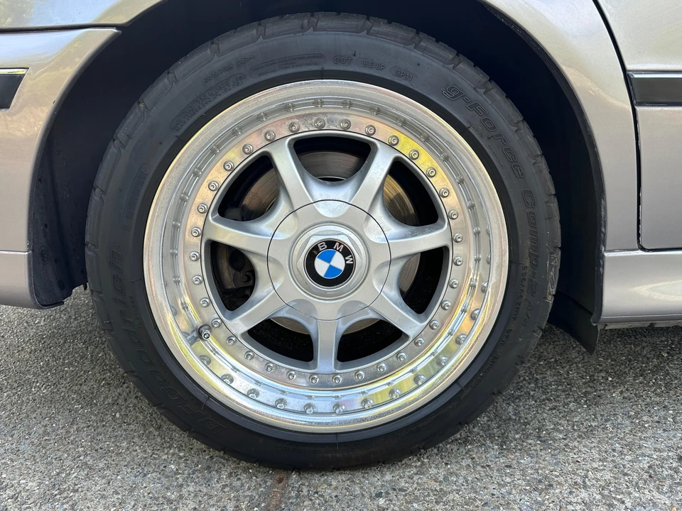 1997 BMW E39 540i - Image 24 of 31