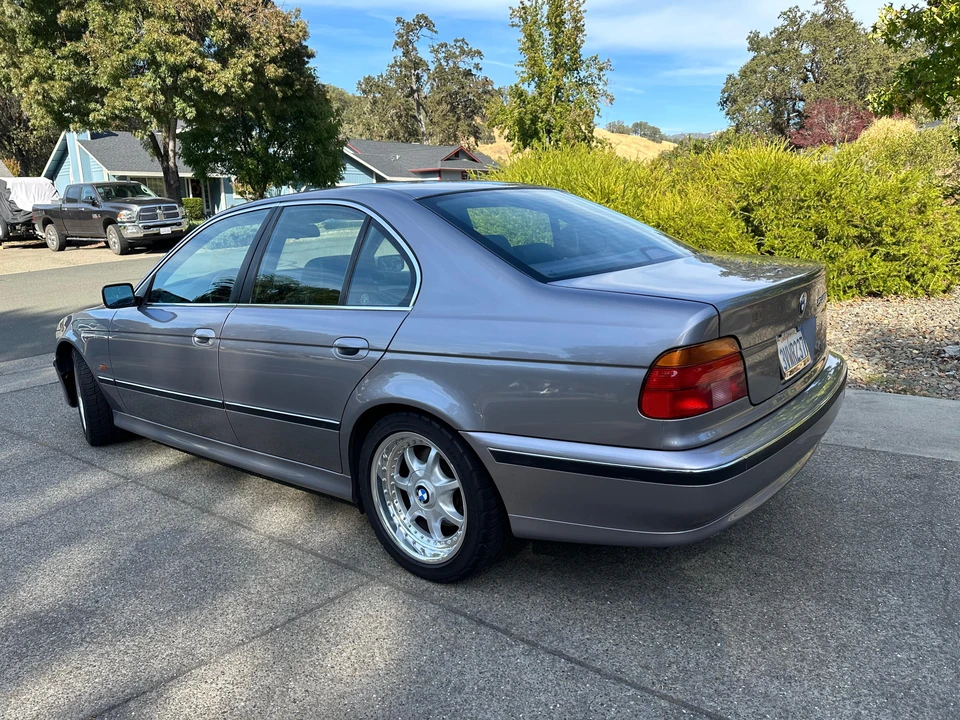 1997 BMW E39 540i - Image 9 of 31
