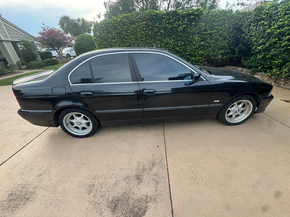 1997 BMW E39 540i - Image 11 of 31