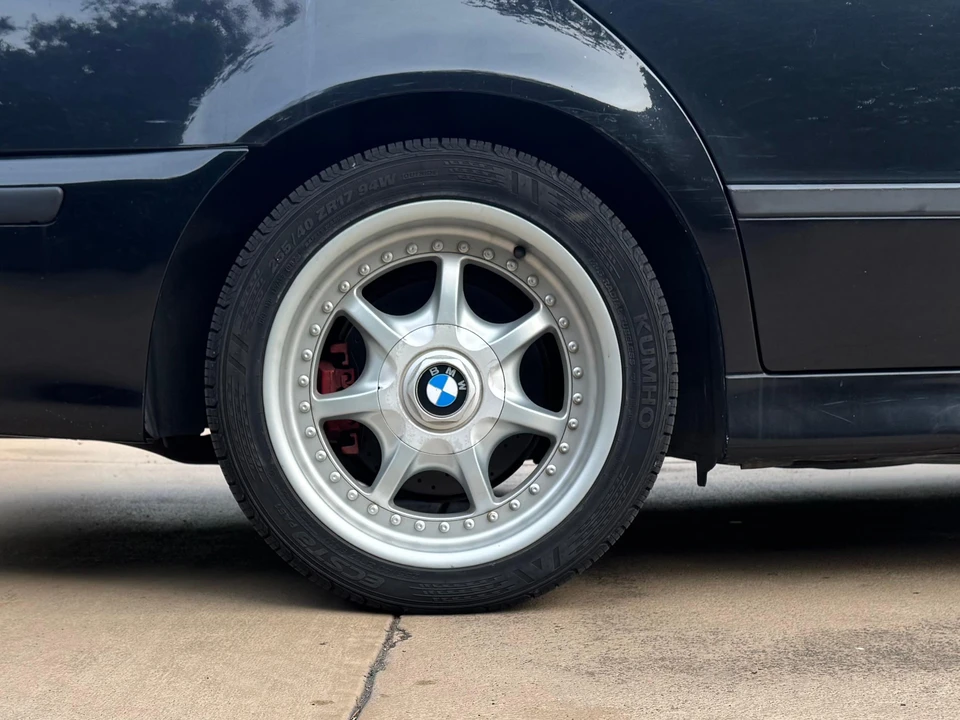 1997 BMW E39 540i - Image 19 of 31