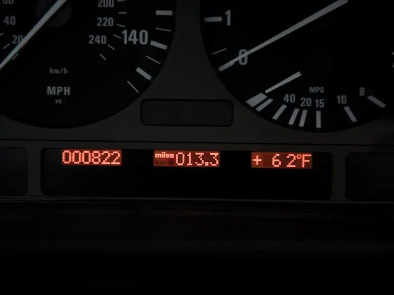 1997 BMW E39 540i - Image 14 of 20