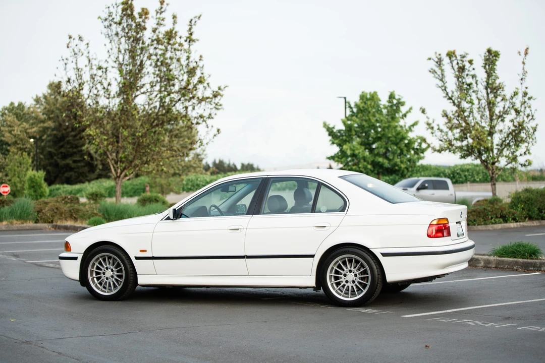 1997 BMW E39 540i - Image 4 of 31