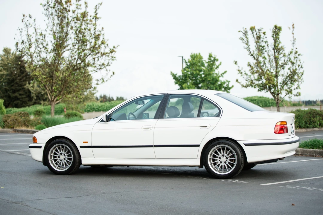 1997 BMW E39 540i - Image 5 of 31