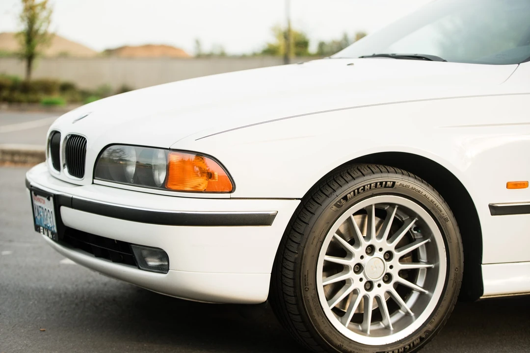 1997 BMW E39 540i - Image 16 of 31