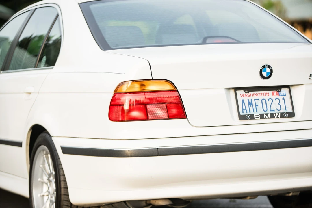 1997 BMW E39 540i - Image 19 of 31