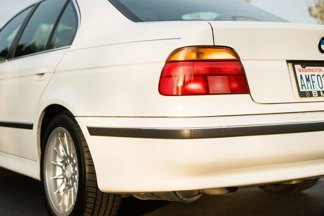 1997 BMW E39 540i - Image 17 of 31