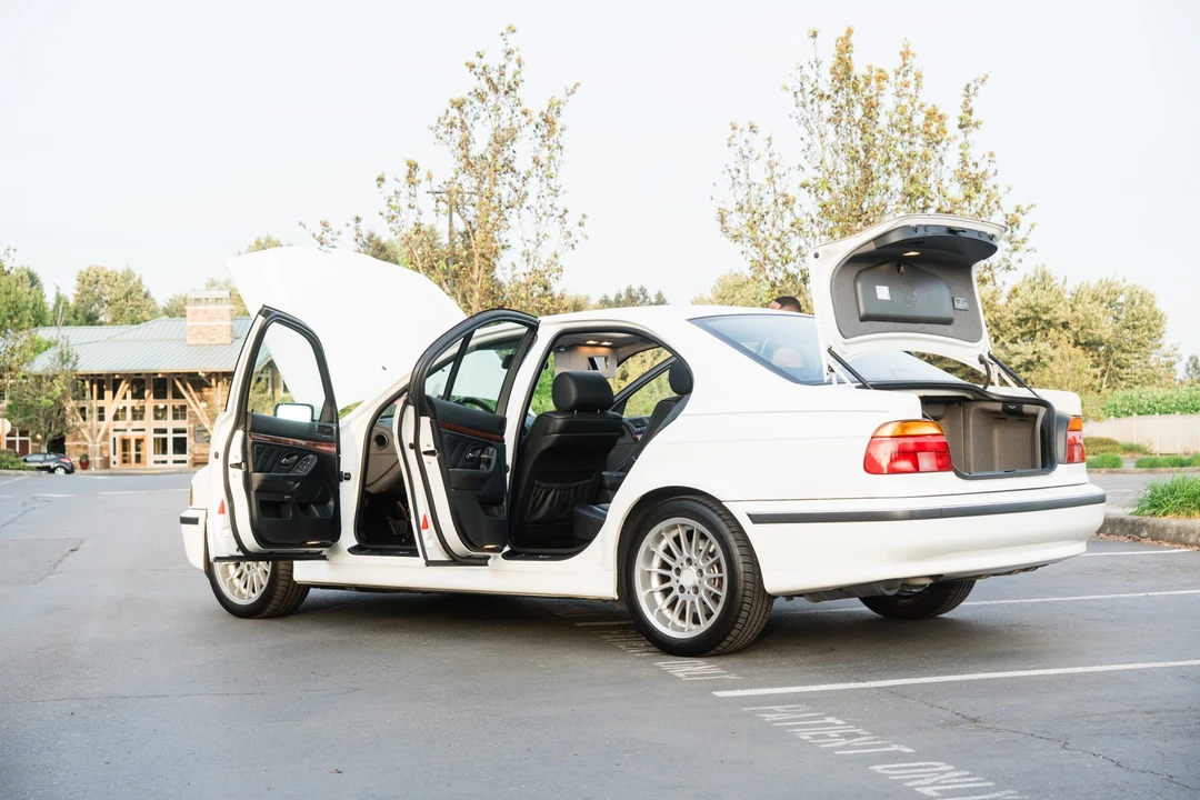 1997 BMW E39 540i - Image 10 of 31