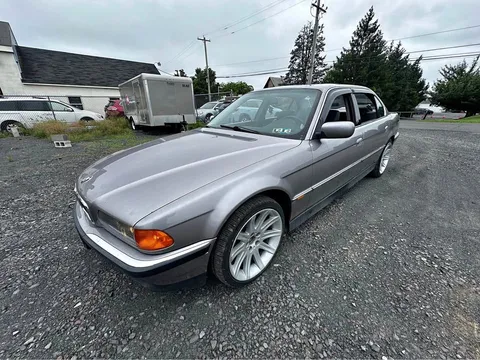 1997 BMW 7 Series 740iL Sedan 4D