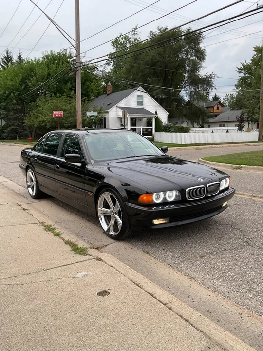 1997 BMW E38 7 Series - Image 3 of 10