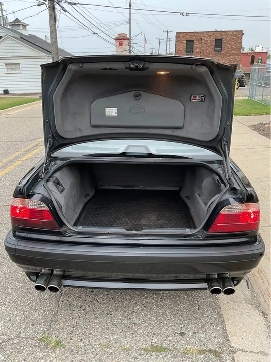 1997 BMW E38 7 Series - Image 4 of 10