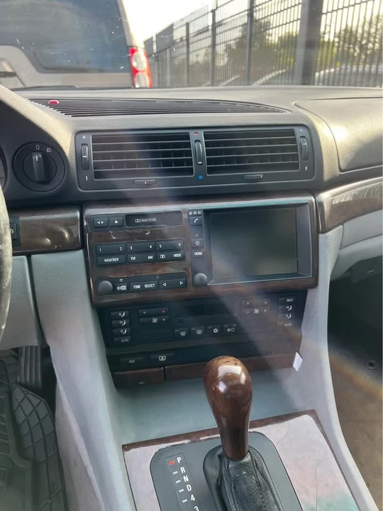 1997 BMW E38 7 Series - Image 18 of 19