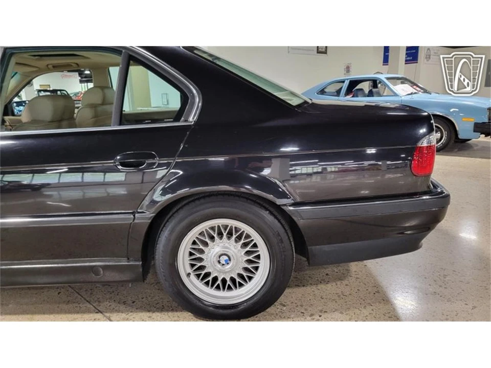 1997 BMW E38 7 Series - Image 28 of 31