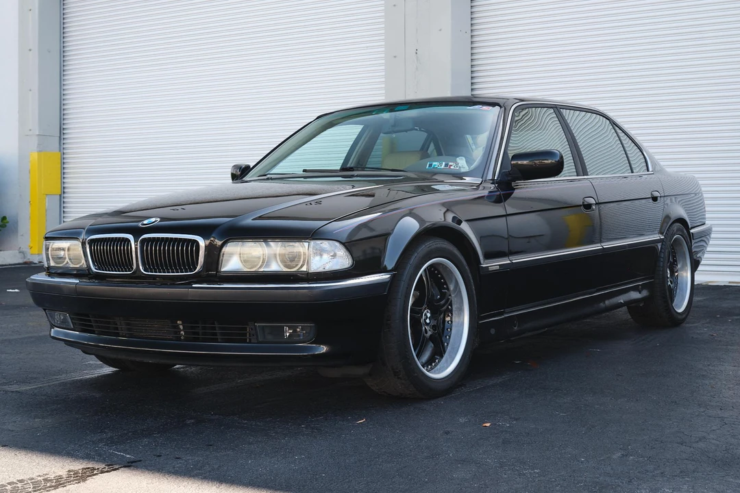 1998 BMW E38 7 Series - Image 3 of 31