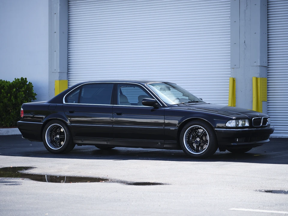 1998 BMW E38 7 Series - Image 12 of 31