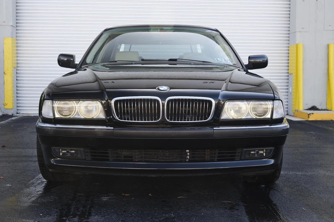 1998 BMW E38 7 Series - Image 2 of 31