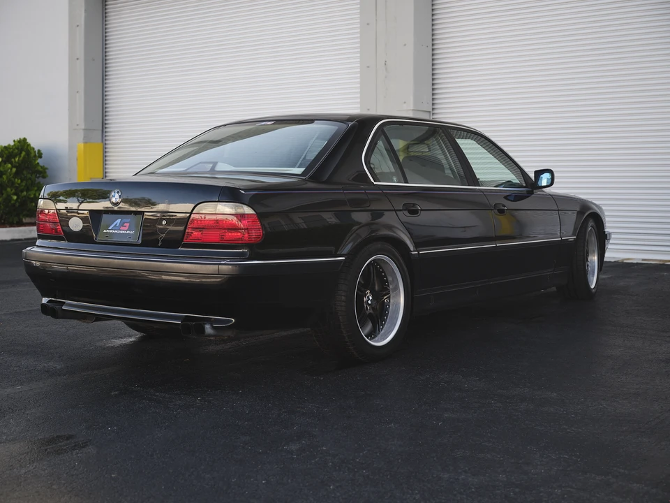 1998 BMW E38 7 Series - Image 9 of 31