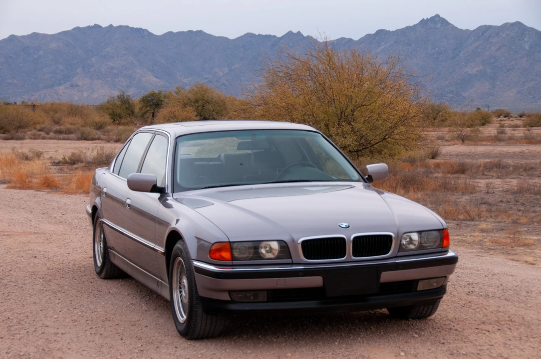 1997 BMW E38 7 Series - Image 9 of 31
