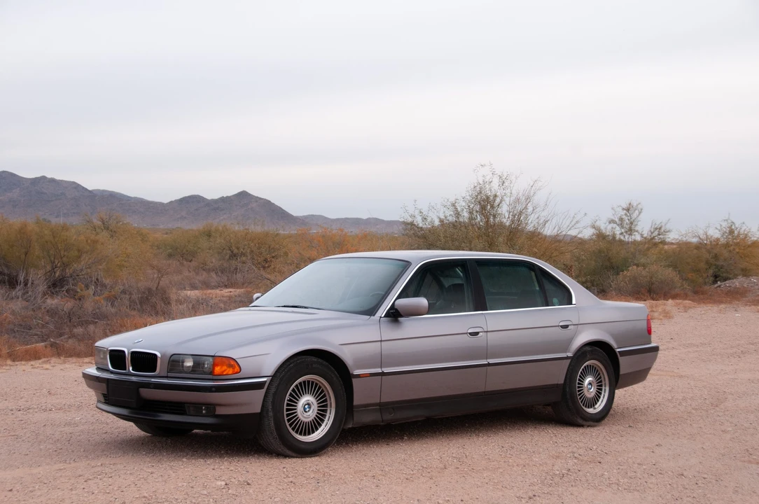 1997 BMW E38 7 Series - Image 3 of 31