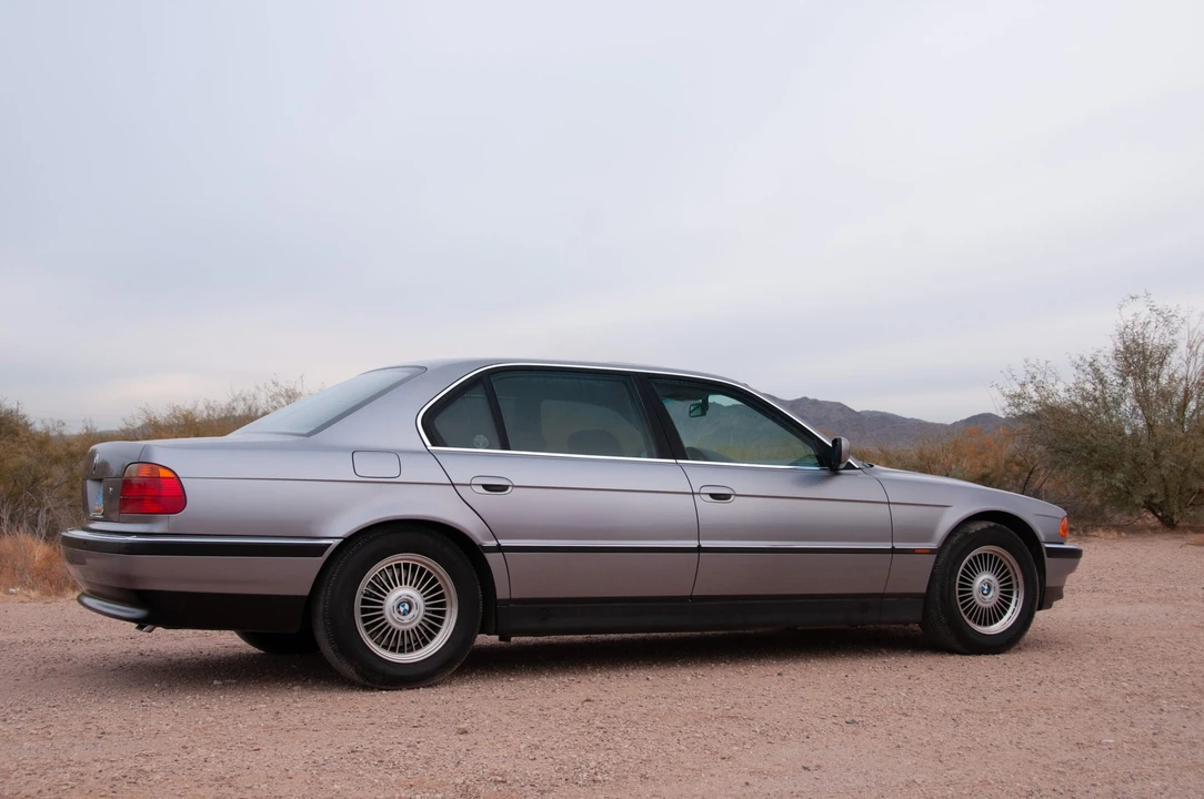 1997 BMW E38 7 Series - Image 16 of 31