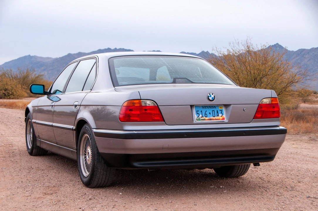 1997 BMW E38 7 Series - Image 24 of 31