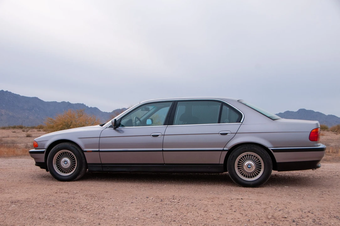 1997 BMW E38 7 Series - Image 29 of 31