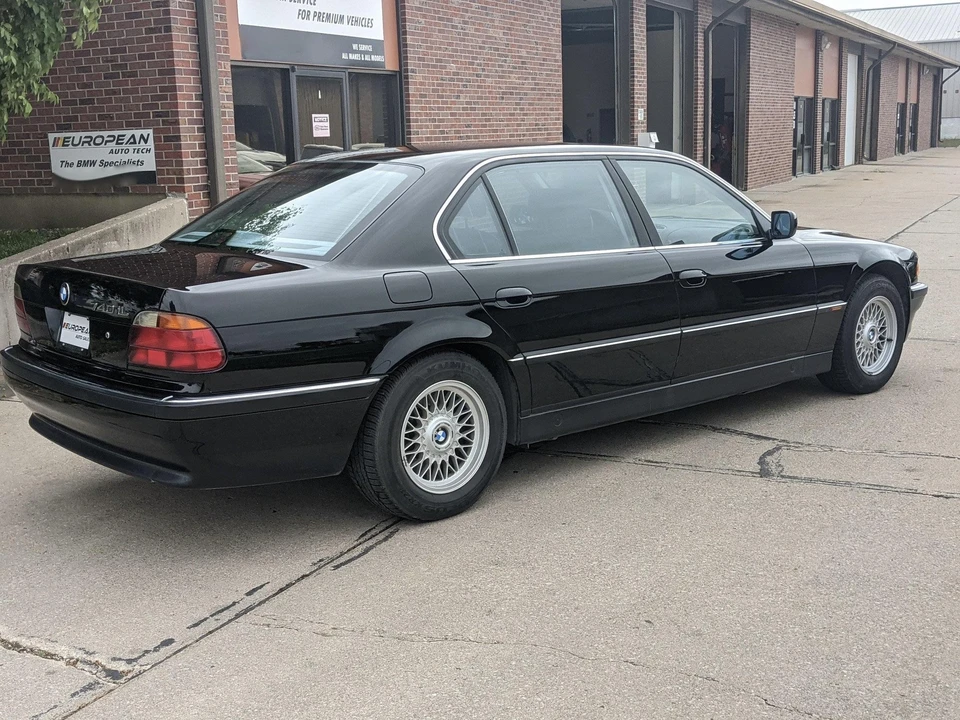 1997 BMW E38 7 Series - Image 29 of 31