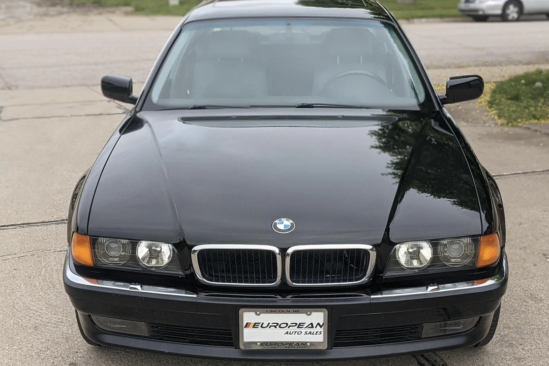 1997 BMW E38 7 Series - Image 2 of 31
