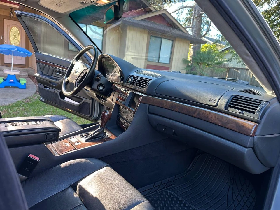 1997 BMW E38 7 Series - Image 11 of 11