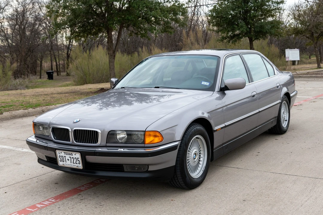 1997 BMW E38 750i & 750iL Sedan - Image 4 of 31