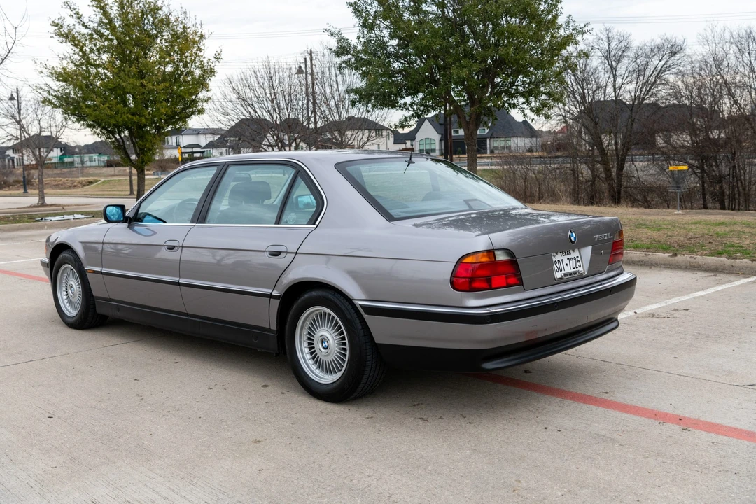 1997 BMW E38 750i & 750iL Sedan - Image 6 of 31