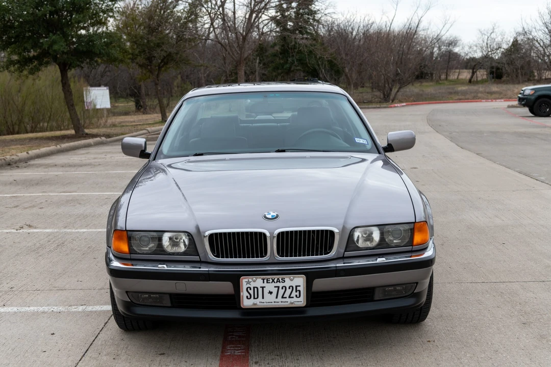 1997 BMW E38 750i & 750iL Sedan - Image 3 of 31