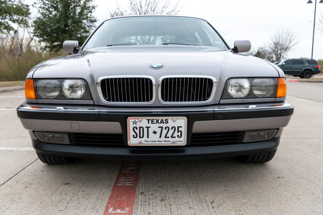 1997 BMW E38 750i & 750iL Sedan - Image 21 of 31