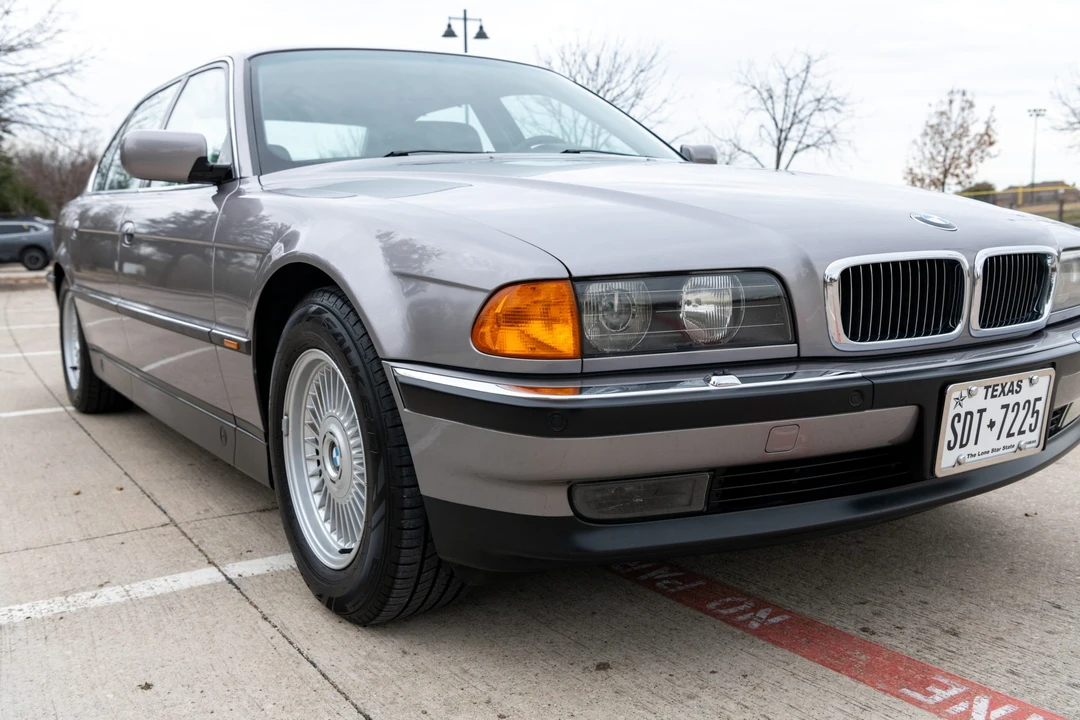 1997 BMW E38 750i & 750iL Sedan - Image 20 of 31